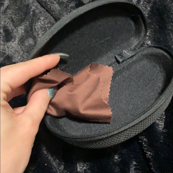 Sunglasses - Picture 6 of 6